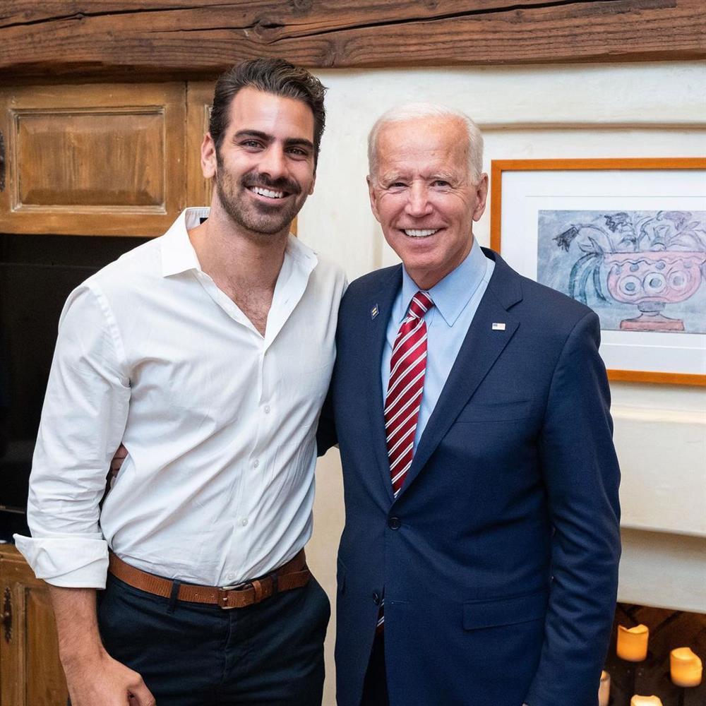 Diễn viên Godzilla vs.Kong và các ngôi sao bị khiếm thính bẩm sinh-3