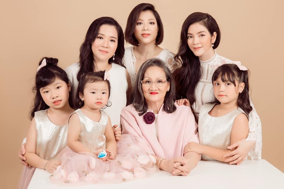 Cánh mày râu xôn xao khi Lý Nhã Kỳ lấp lửng tuyển chồng-4