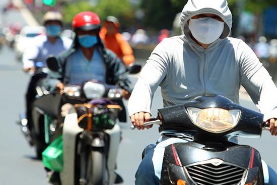 Bắc và Trung Bộ đang có đợt nắng nóng đầu tiên, nền nhiệt đến 39 độ