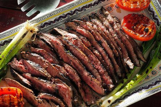 Học làm bò bít tết kiểu Mỹ Latinh