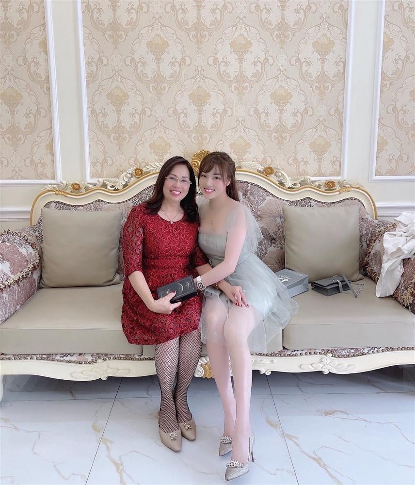 Âu Hà My khoe thành tích sau 8 tháng ly hôn Trọng Hưng-2