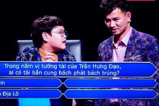 Xuân Bắc nhờ con trai tư vấn, giành 40 triệu đồng ở 'Ai Là Triệu Phú'