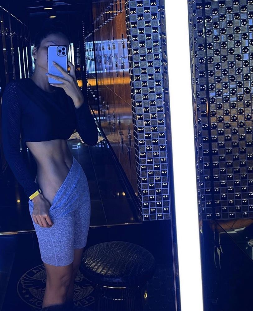 Diện áo tắm, HHen Niê chặt đẹp Kim Duyên nhờ vòng 2 nức nở-6