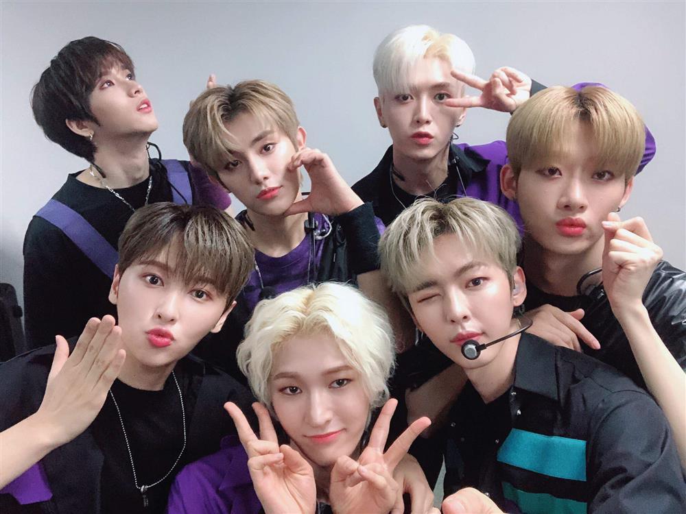 Nam Idol vì danh tiếng mà đánh đổi cả nhan sắc lẫn thị lực-1