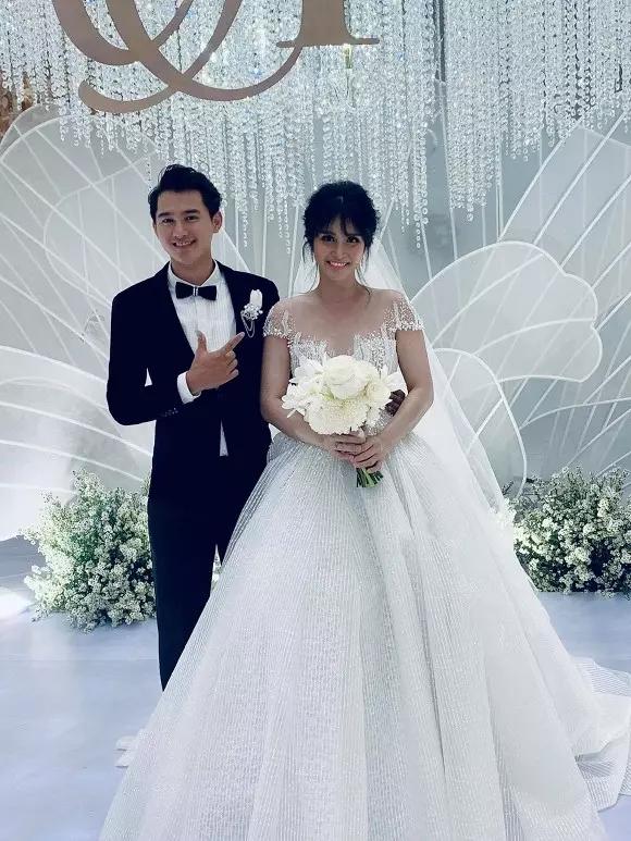 Diễn viên Thảo Trang bị hớ khi khen chồng trẻ-5