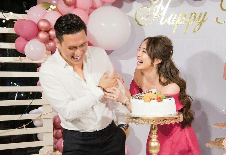 Việt Anh liên tục khẳng định chủ quyền trên ảnh Quỳnh Nga-11