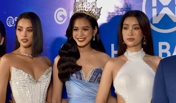 Đỗ Hà - Tiểu Vy - Mỹ Linh: Ai đẹp nhất qua camera thường?-2