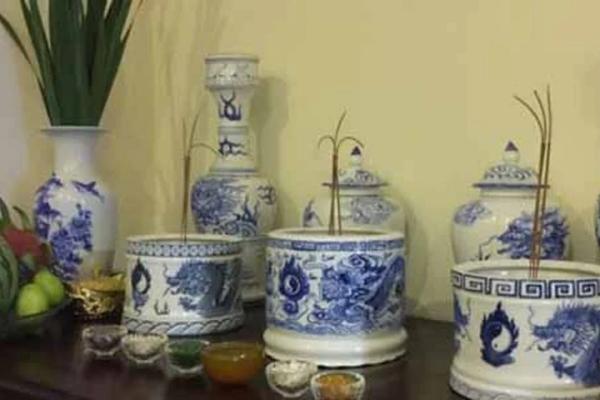 Bàn thờ có 5 dấu hiệu này là đại kỵ, gia chủ sửa ngay kẻo gia đạo khắc khẩu-2