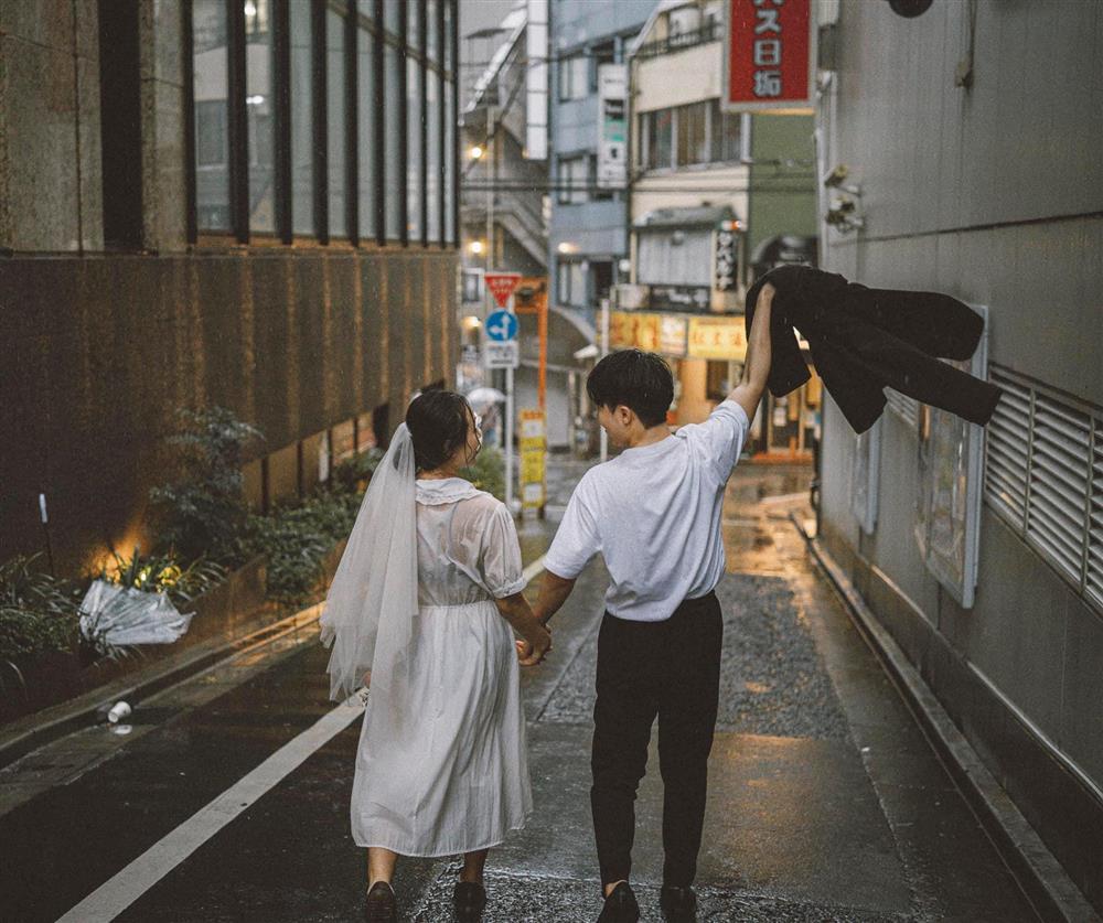 Cặp du học sinh Việt tại Tokyo chớp bộ ảnh cưới tuyệt đẹp dưới cơn mưa-9
