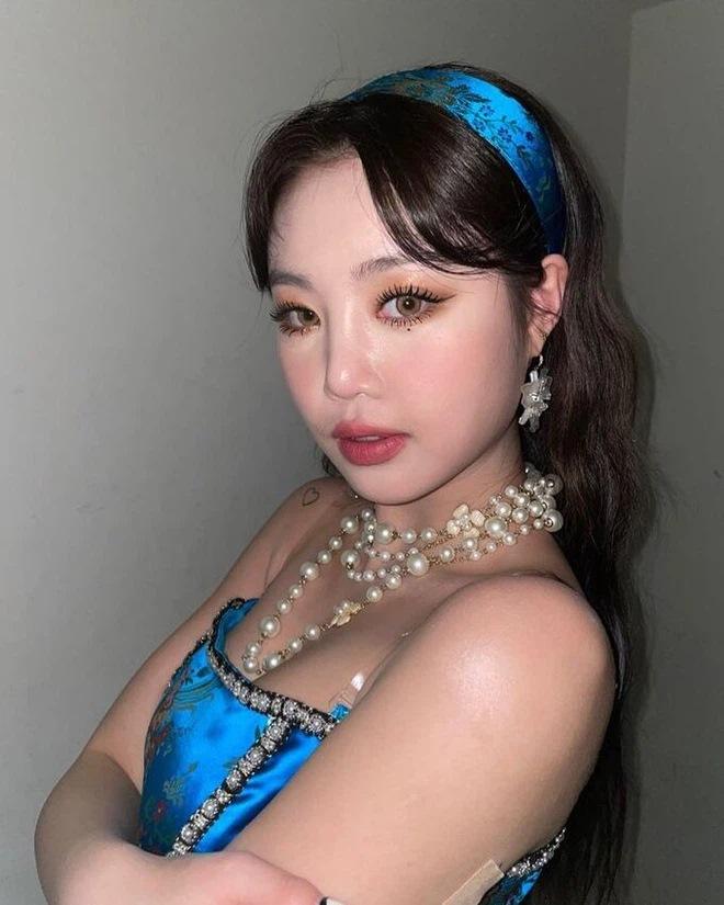 Sao Hàn để lông mi chân nhện: Chungha bị chê, trùm cuối là Park Bom-2