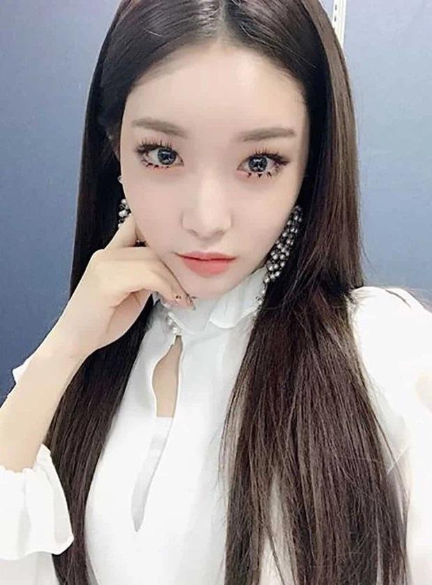 Sao Hàn để lông mi chân nhện: Chungha bị chê, trùm cuối là Park Bom-5