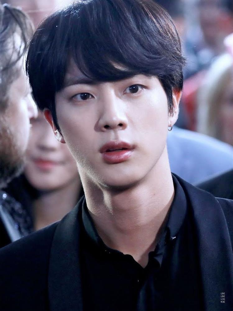 Cá tháng Tư, Jin BTS lên hot trend với loạt ảnh chưa qua chỉnh sửa-6