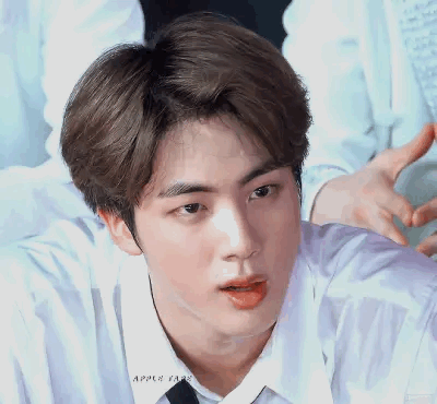 Cá tháng Tư, Jin BTS lên hot trend với loạt ảnh chưa qua chỉnh sửa-2