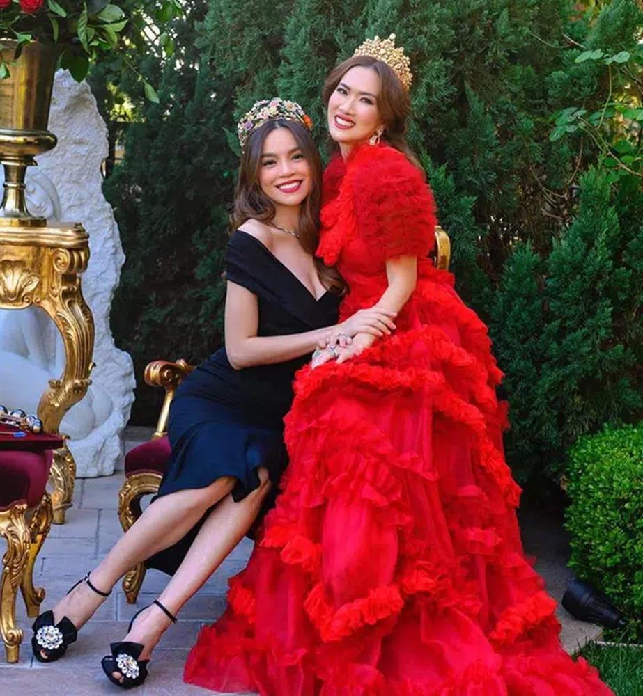 Nữ tỷ phú Việt kỷ niệm ngày cưới xa hoa, tặng chồng siêu xe 33 tỷ-2