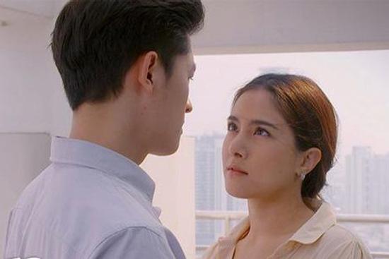 Hỏi vay tiền chữa bệnh cho mẹ, chồng buông lời rạch ròi: 'Mẹ cô cơ mà'