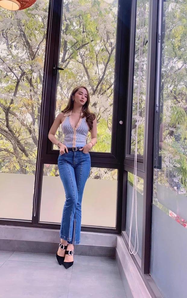 Quỳnh Nga khoe vòng 1 cháy mắt, Việt Anh bình luận ỡm ờ-2