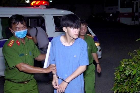 Tạm giam học sinh lớp 10 giết người cướp tài sản, giấu xác phi tang
