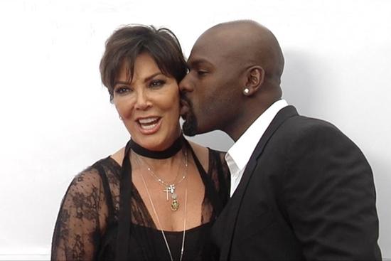 Mẹ Kim và bồ trẻ nỗ lực kiêng sex 2 tuần