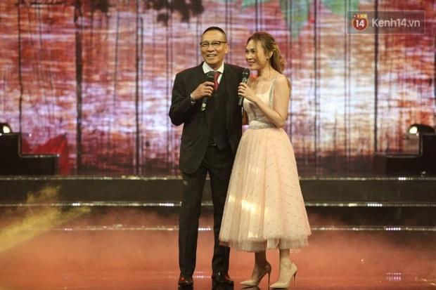 Đức Phúc cúi chào Lại Văn Sâm, khoảnh khắc chú Sâm dành cho Mỹ Tâm gây chú ý-5