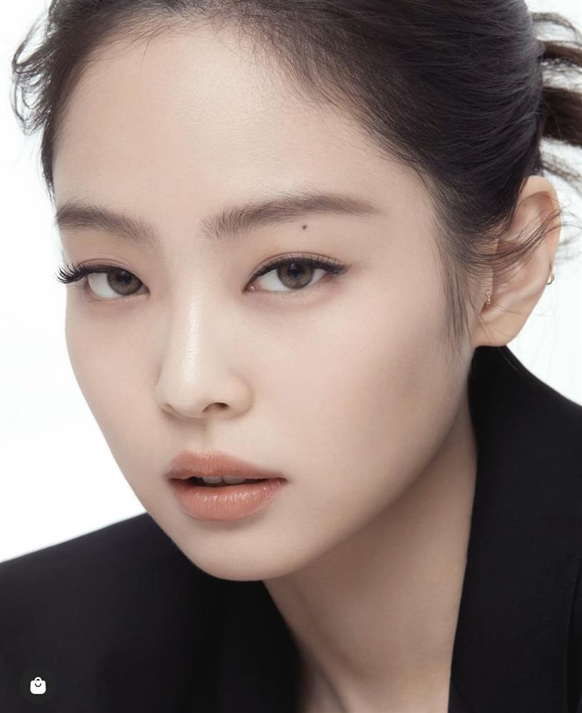 Nhã Phương gây lú khi chụp hình bắt chước Jennie BLACKPINK-8