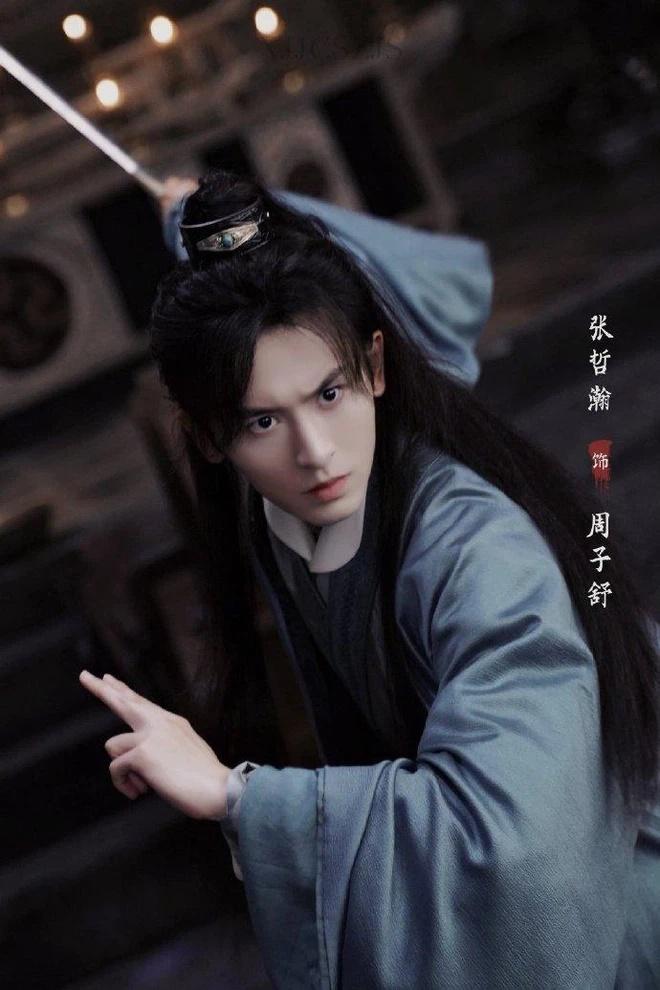 Bộ 3 nam thần bị công ty kìm kẹp, chật vật tìm cơ hội tỏa sáng-1