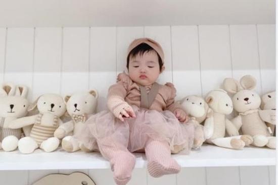 Con gái Đông Nhi trở thành 'học sinh cá biệt'