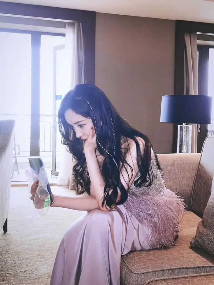 Dương Mịch lại bị dân mạng chê bai vì khoảnh khắc già nua, kém sắc-5