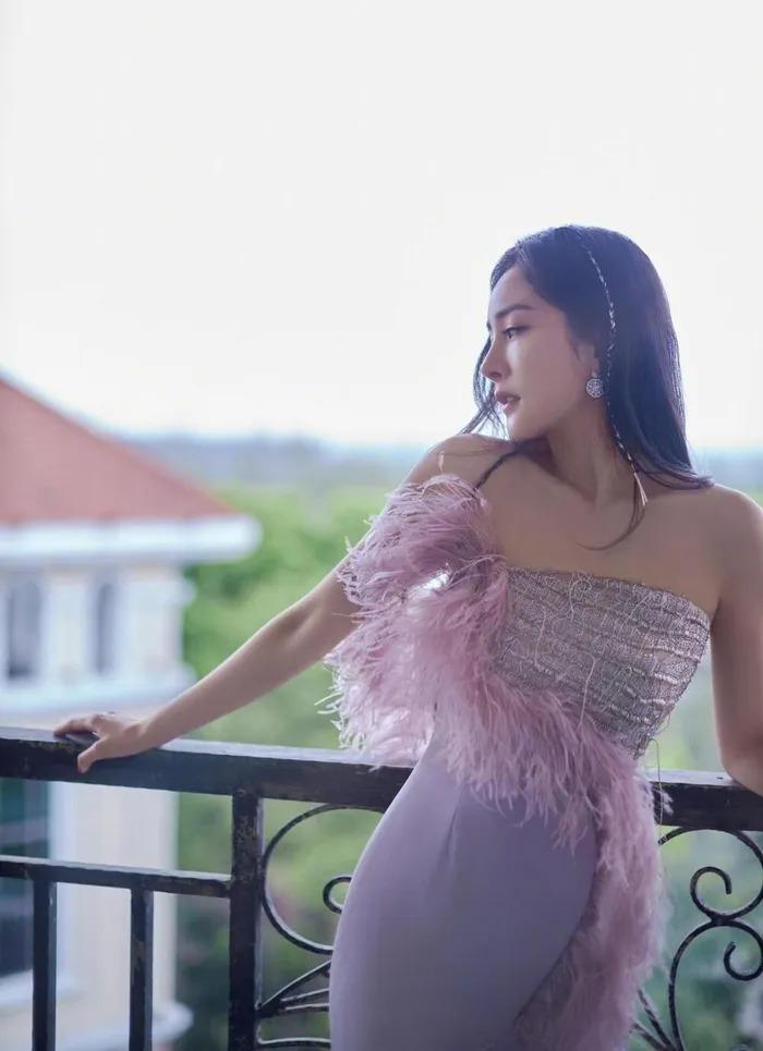 Dương Mịch lại bị dân mạng chê bai vì khoảnh khắc già nua, kém sắc-6