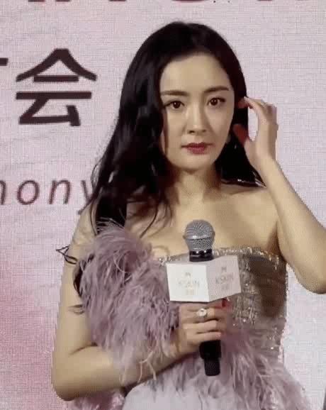 Dương Mịch lại bị dân mạng chê bai vì khoảnh khắc già nua, kém sắc-10