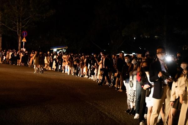 Hà Anh Tuấn khóc nức nở trong đêm thứ 2 live concert-1