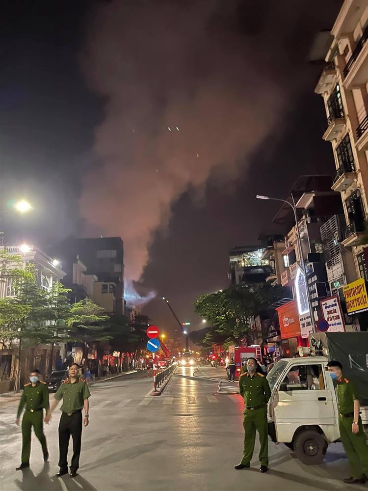 Hiện trường vụ cháy nhà khiến 4 người thiệt mạng ở Hà Nội-2