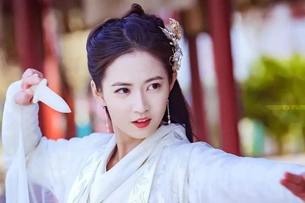 Những lần Dương Tử được gọi cứu vai vào phút chót-3