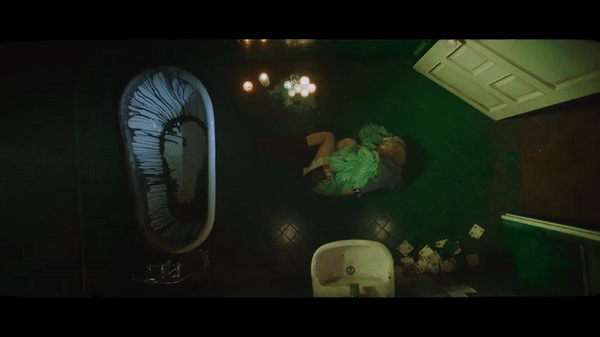 Rosé quằn quại chà sàn vẫn hớn hở trong Gone: Tình đã chết mà tươi quá!-10