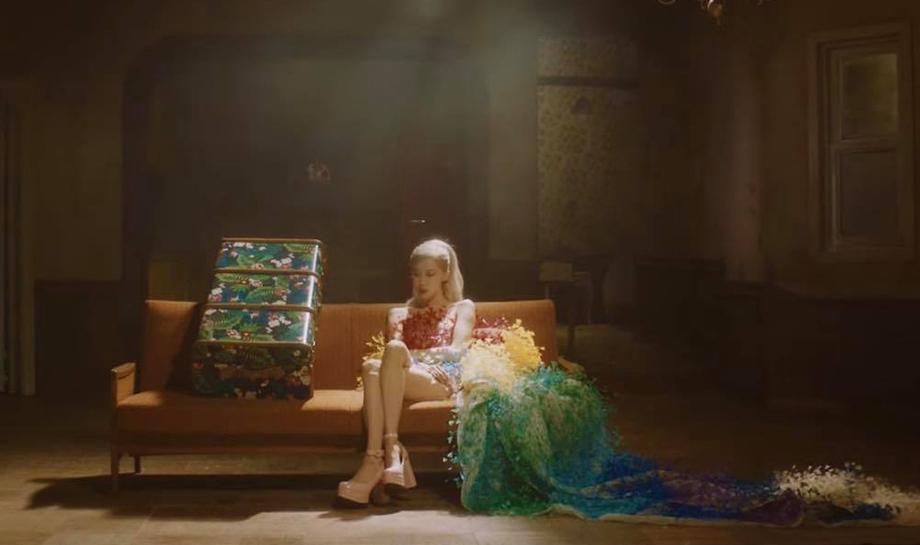 Rosé đụng độ váy 600 triệu với Thanh Hằng, Châu Bùi-2