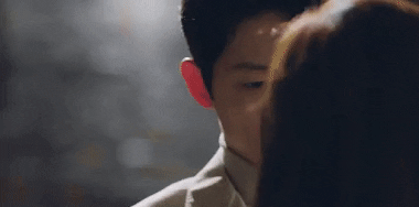 Bấn loạn nụ hôn đầu tiên giữa luật sư và mafia, rating Vincenzo tăng vọt-6