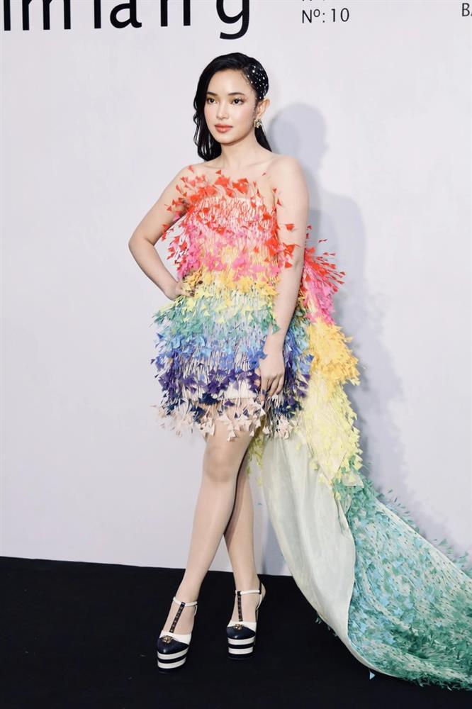 Rosé đụng độ váy 600 triệu với Thanh Hằng, Châu Bùi-8