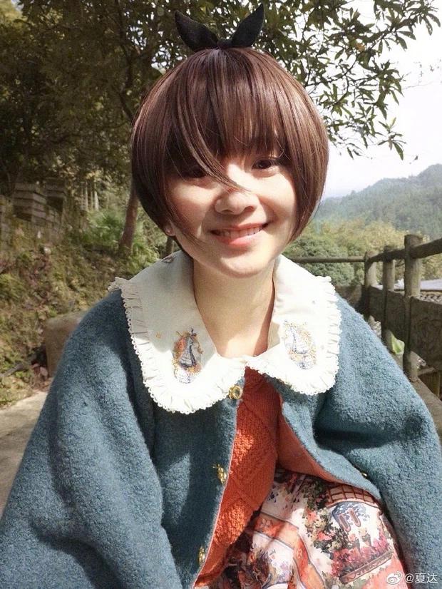 Người phụ nữ khoe nhan sắc trẻ đẹp ở tuổi 40, danh tính còn choáng hơn-3