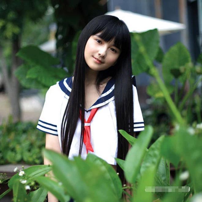 Người phụ nữ khoe nhan sắc trẻ đẹp ở tuổi 40, danh tính còn choáng hơn-2