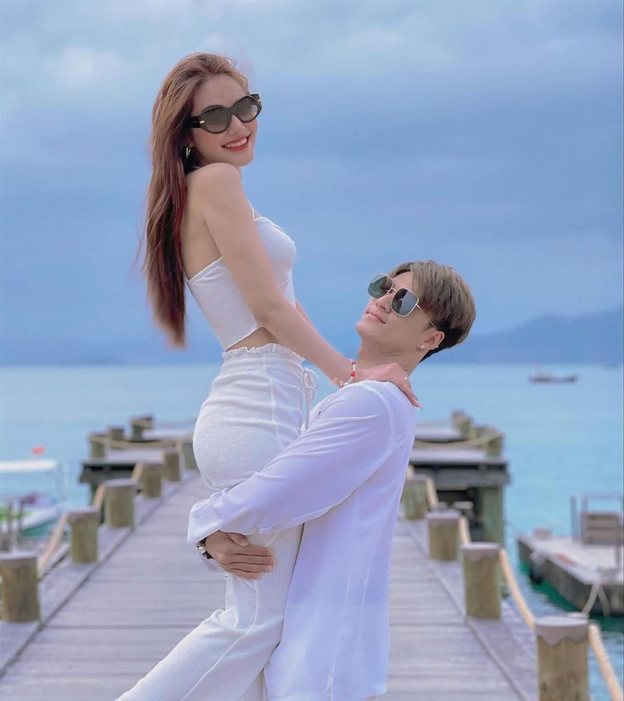 Linh Chi tự tin khoe gò má chi chít mụn thịt-4