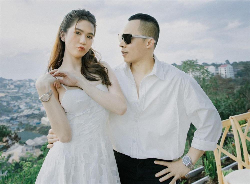 Vũ Khắc Tiệp khoe có bồ, nhưng đăng ảnh với Ngọc Trinh là ý gì?-2