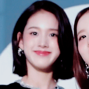 Tân binh 2004 vừa ra mắt đã đánh lẻ nhờ visual đẹp liêu xiêu-1