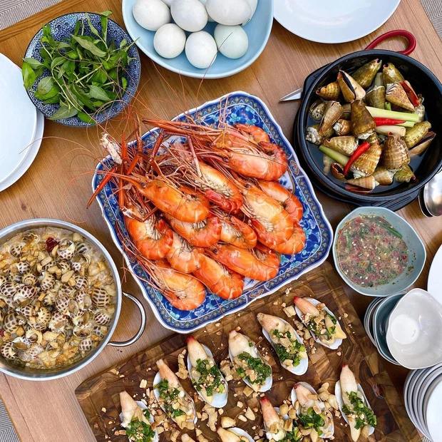 Ngồi ăn ốc lai rai tầm Hà Tăng cũng khác: Bày biện y hệt bàn buffet-1