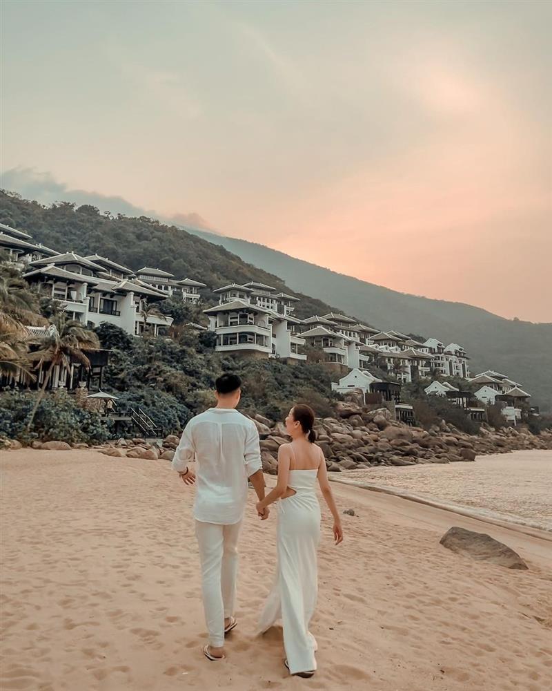 Lâm Bảo Châu bị soi bàn tay hư trên cơ thể Lệ Quyên-7