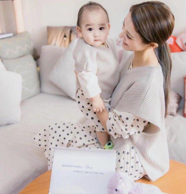 Quý tử đáng yêu của Trịnh Gia Dĩnh và vợ hoa hậu-2