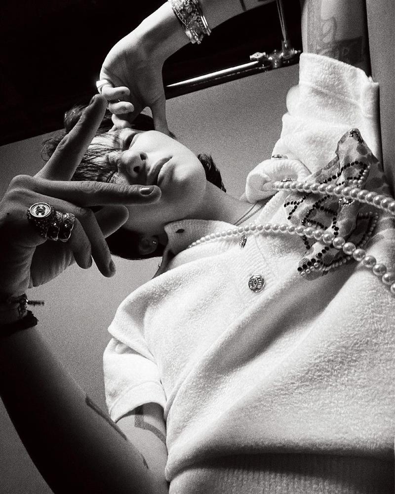 GD ngầu bá cháy trên bìa tạp chí, netizens lập tức truy tìm Jennie-2