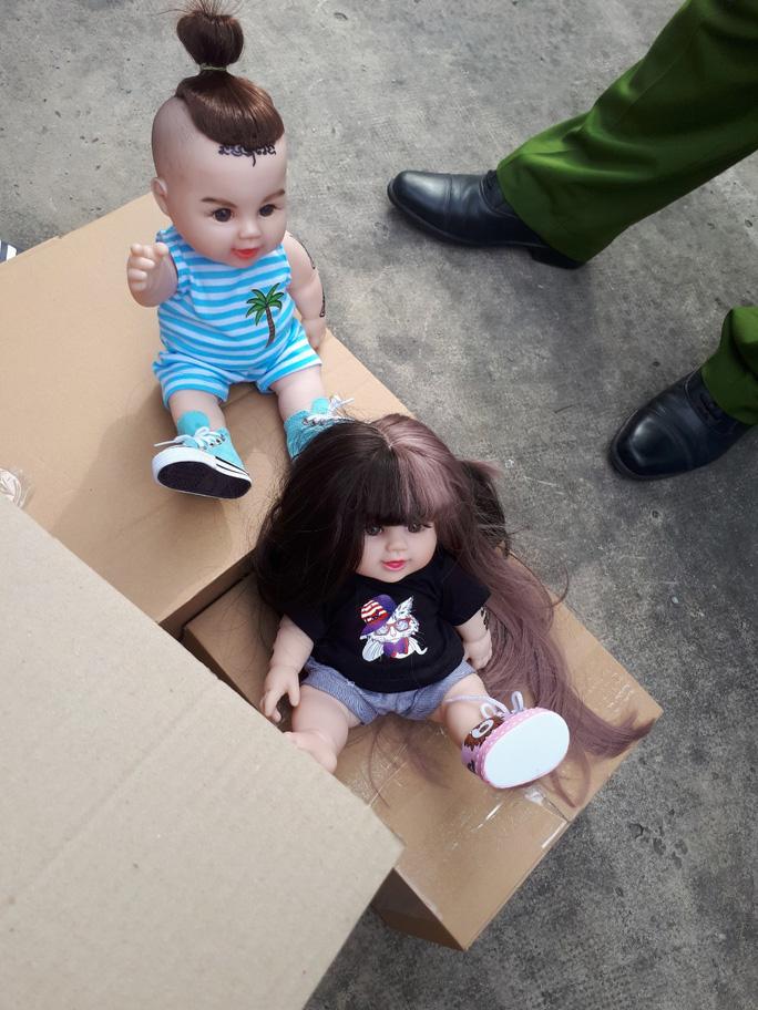 Thu 71 búp bê nghi là Kumanthong, có bé siêu nhân giá 100 triệu-4