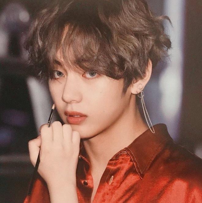 Sang chấn với lý do V BTS sợ selfie dù sở hữu mặt tiền cực phẩm-1