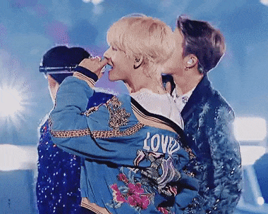 Sang chấn với lý do V BTS sợ selfie dù sở hữu mặt tiền cực phẩm-12