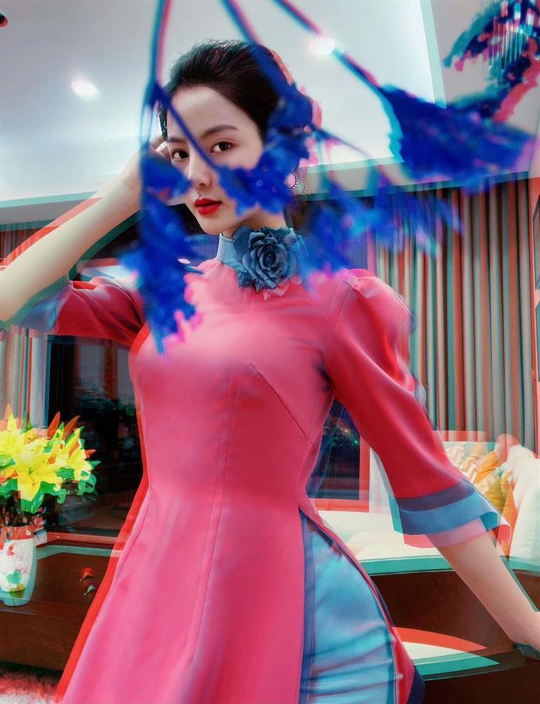 Mặt đẹp, body sexy hết nấc của bồ mới Quang Hải-5