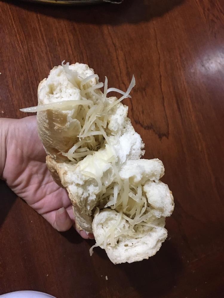 Hãng bánh mì nổi tiếng Thái Nguyên bị bóc phốt treo đầu dê, bán thịt chó-4